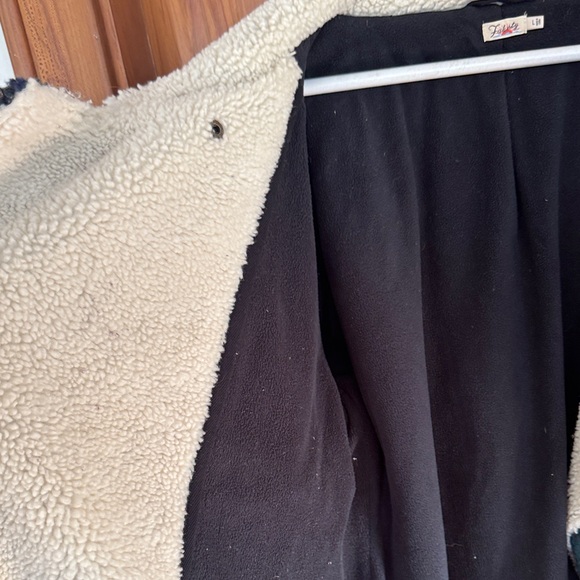 Faherty Navy and Green Plaid Teddy Jacket - Picture 5 of 8